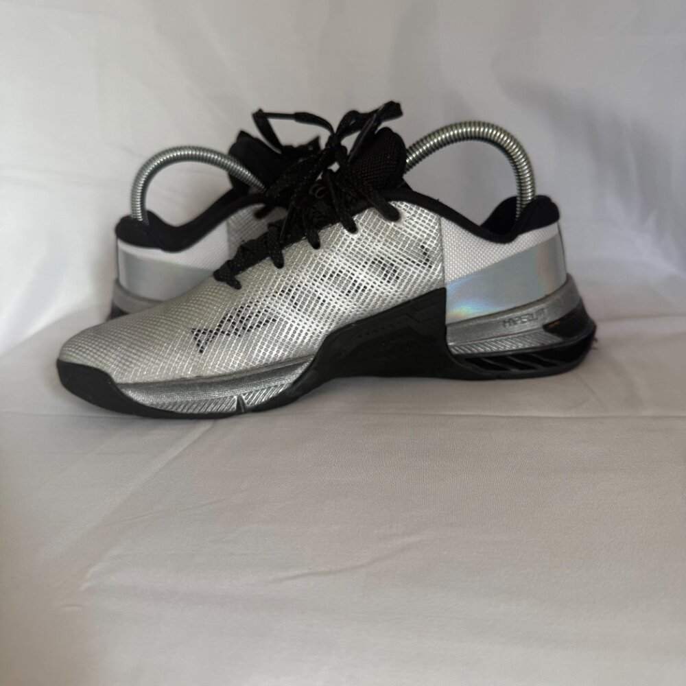 Nike Metcon 8 - Picture 2 of 4